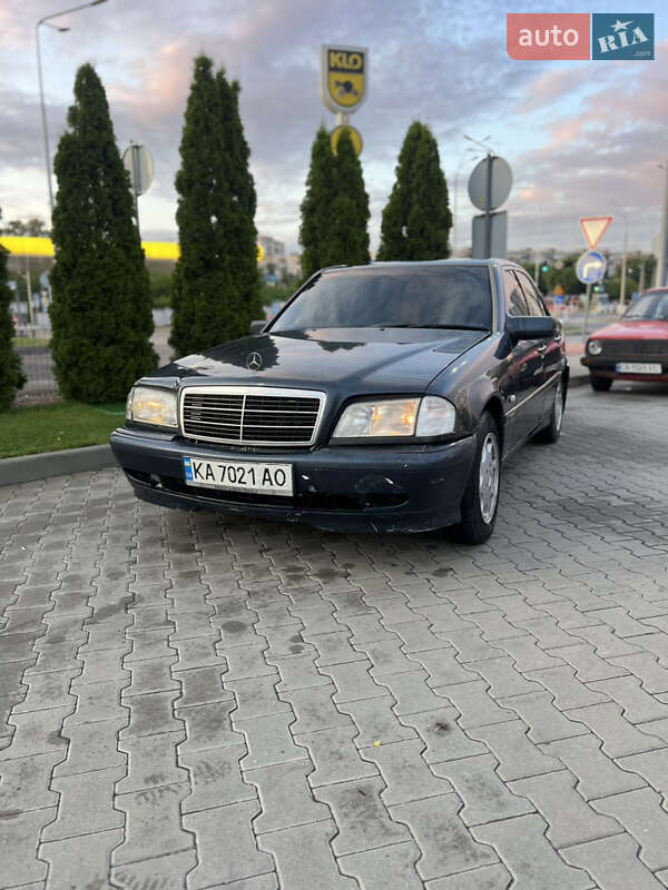 Mercedes-Benz C-Class 1996