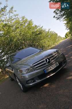 Универсал Mercedes-Benz C-Class 2011 в Теплодаре