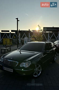 Универсал Mercedes-Benz C-Class 2002 в 