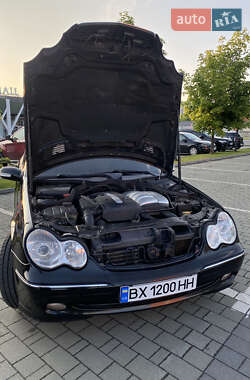 Универсал Mercedes-Benz C-Class 2002 в 