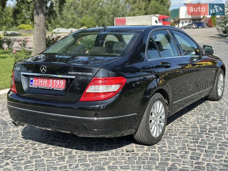 Седан Mercedes-Benz C-Class 2007 в Староконстантинове