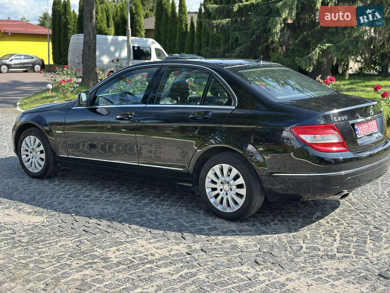 Седан Mercedes-Benz C-Class 2007 в Староконстантинове