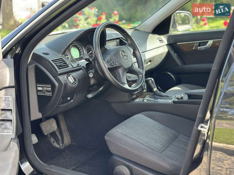 Седан Mercedes-Benz C-Class 2007 в Староконстантинове