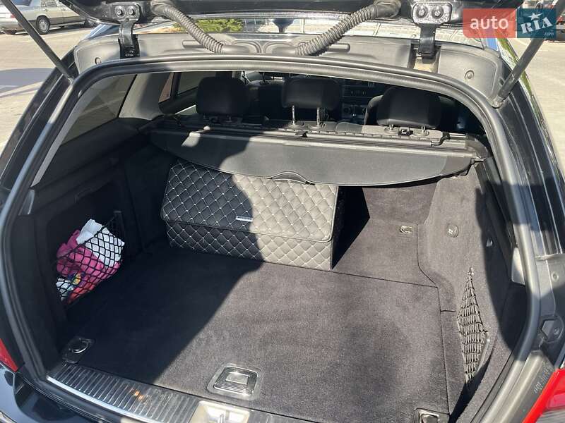 Универсал Mercedes-Benz C-Class 2011 в Виннице