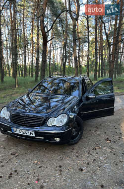 Универсал Mercedes-Benz C-Class 2004 в 