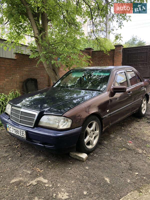Седан Mercedes-Benz C-Class 1996 в Львове