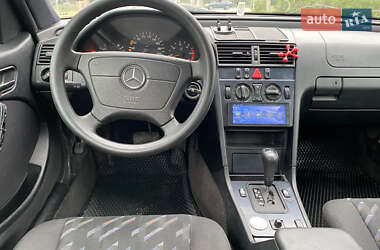 Универсал Mercedes-Benz C-Class 2000 в 