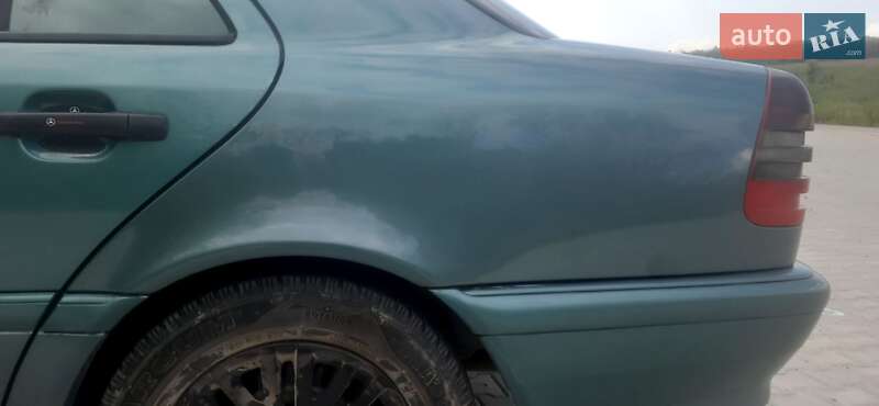 Седан Mercedes-Benz C-Class 1998 в Сатанові