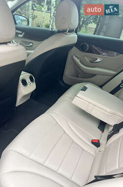 Седан Mercedes-Benz C-Class 2017 в 
