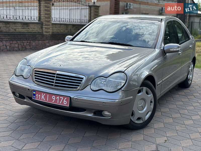 Седан Mercedes-Benz C-Class 2005 в Лубнах