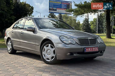 Седан Mercedes-Benz C-Class 2005 в 