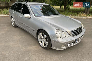 Универсал Mercedes-Benz C-Class 2004 в 