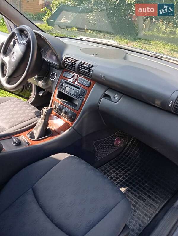 Універсал Mercedes-Benz C-Class 2003 в Рокитному