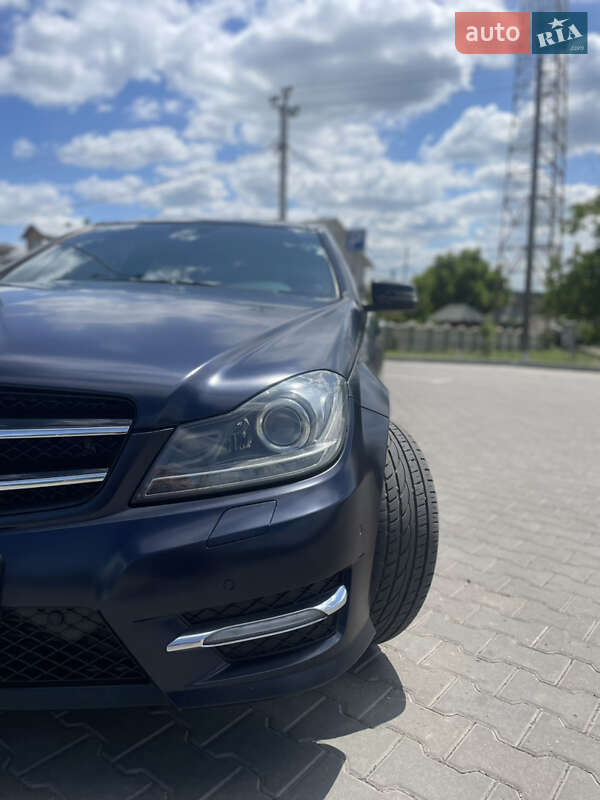 Купе Mercedes-Benz C-Class 2012 в Залещиках фото 9 Купе Mercedes-Benz C-Class 2012 в Залещиках