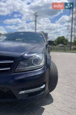 Купе Mercedes-Benz C-Class 2012 в 