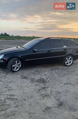 Универсал Mercedes-Benz C-Class 2005 в 