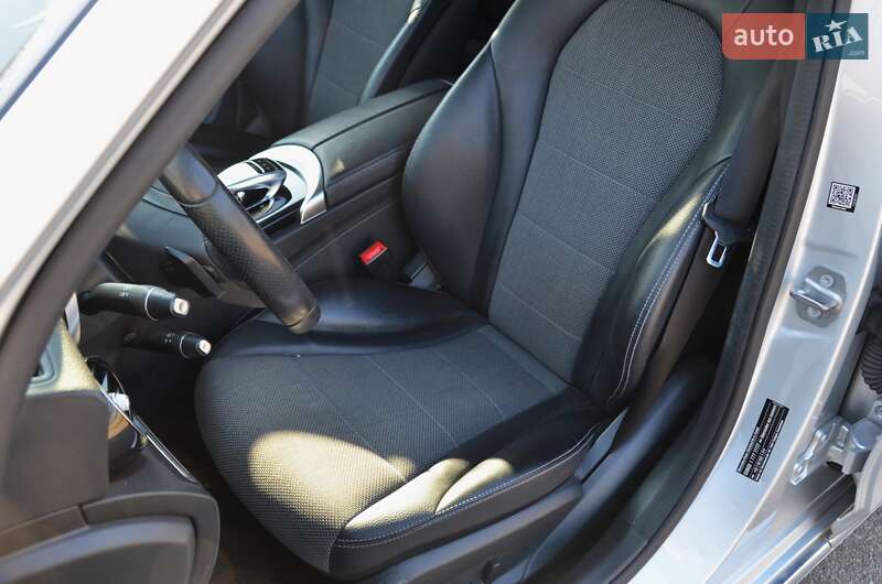 Седан Mercedes-Benz C-Class 2017 в Києві