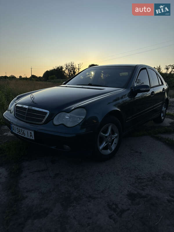 Седан Mercedes-Benz C-Class 2003 в Білій Церкві