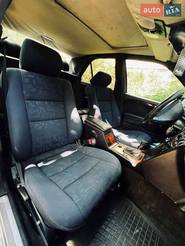 Седан Mercedes-Benz C-Class 1995 в Одессе