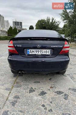 Купе Mercedes-Benz C-Class 2004 в 