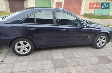 Седан Mercedes-Benz C-Class 2000 в 
