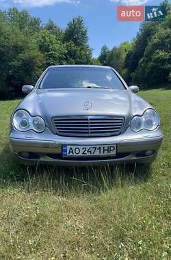 Седан Mercedes-Benz C-Class 2002 в 