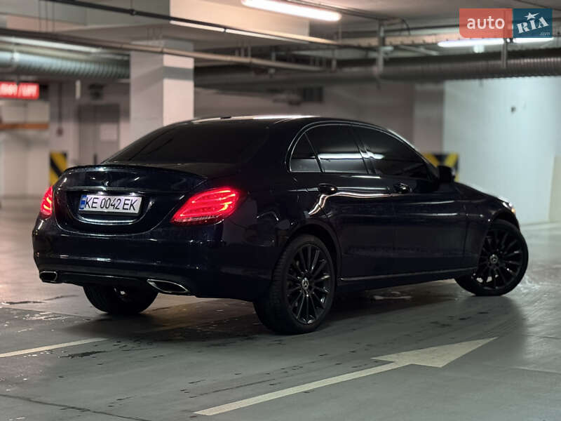 Седан Mercedes-Benz C-Class 2015 в Днепре