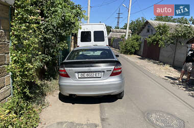 Купе Mercedes-Benz C-Class 2006 в 