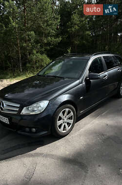 Универсал Mercedes-Benz C-Class 2011 в Березному
