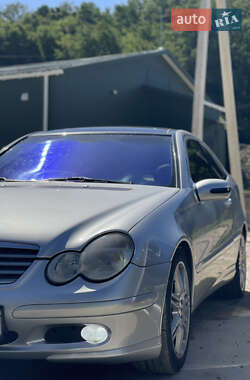 Купе Mercedes-Benz C-Class 2002 в Львові