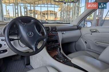 Седан Mercedes-Benz C-Class 2003 в 