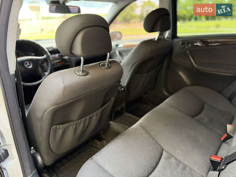 Седан Mercedes-Benz C-Class 2001 в Звягеле