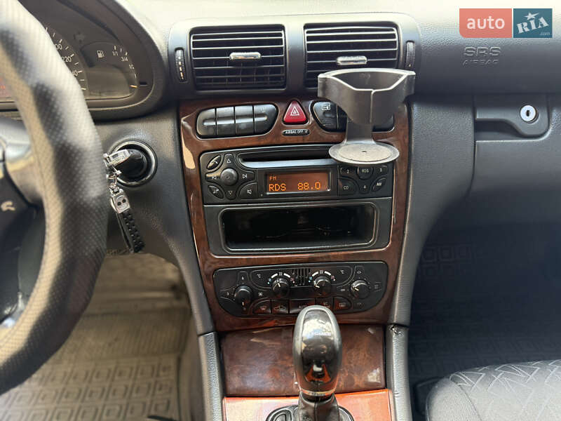 Седан Mercedes-Benz C-Class 2001 в Звягеле