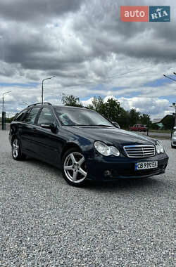 Універсал Mercedes-Benz C-Class 2004 в Павлограді