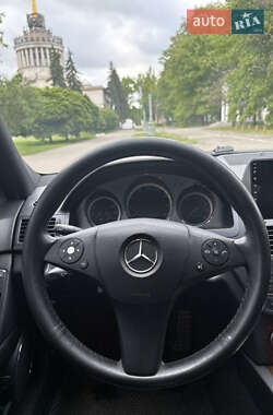 Седан Mercedes-Benz C-Class 2010 в 