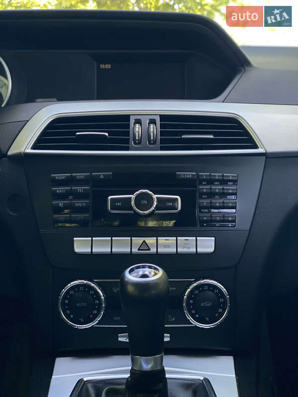 Седан Mercedes-Benz C-Class 2011 в Бурштыне