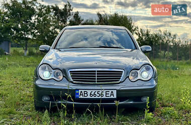 Седан Mercedes-Benz C-Class 2003 в Вінниці