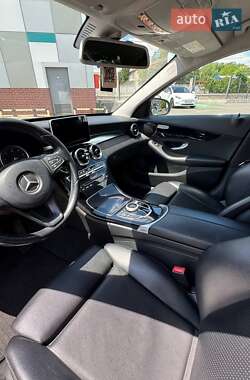 Универсал Mercedes-Benz C-Class 2017 в 