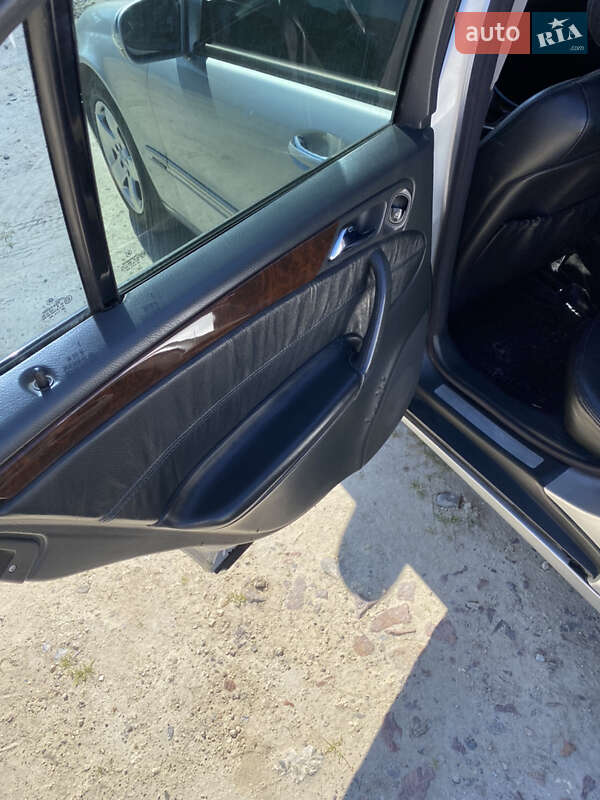Седан Mercedes-Benz C-Class 2003 в Холодноводке