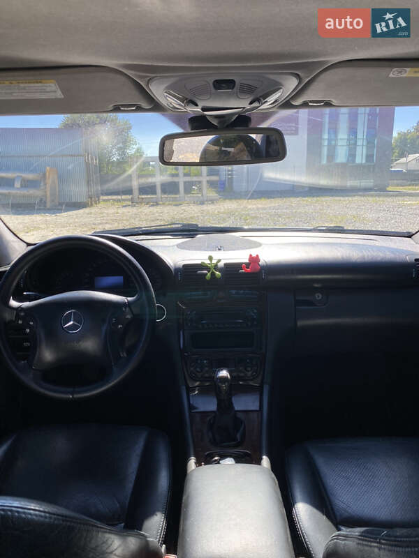 Седан Mercedes-Benz C-Class 2003 в Холодноводке