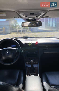 Седан Mercedes-Benz C-Class 2003 в 
