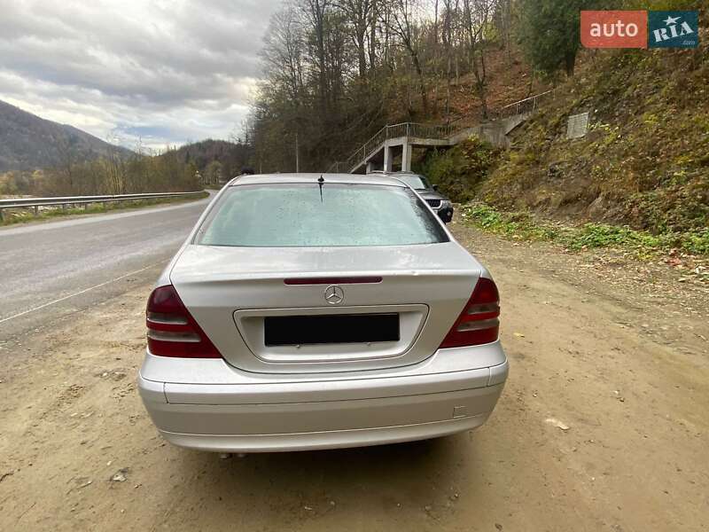 Седан Mercedes-Benz C-Class 2000 в Ивано-Франковске