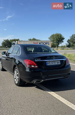 Седан Mercedes-Benz C-Class 2017 в 