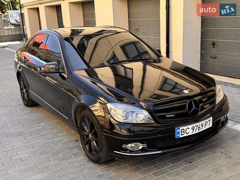 Седан Mercedes-Benz C-Class 2008 в Коломые