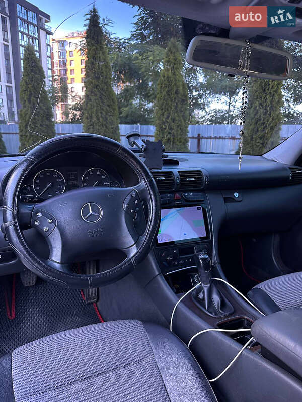 Седан Mercedes-Benz C-Class 2002 в Івано-Франківську