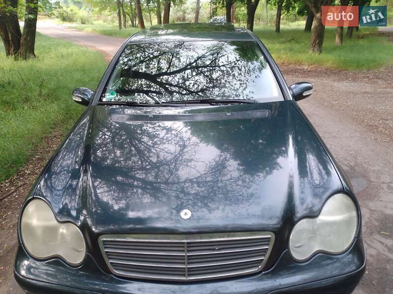 Mercedes-Benz C-Class 2001