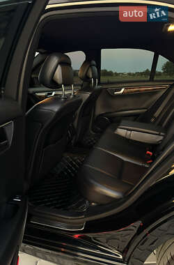 Седан Mercedes-Benz C-Class 2012 в 