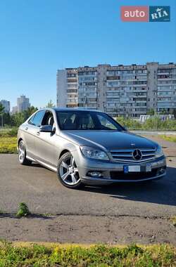 Седан Mercedes-Benz C-Class 2011 в Києві