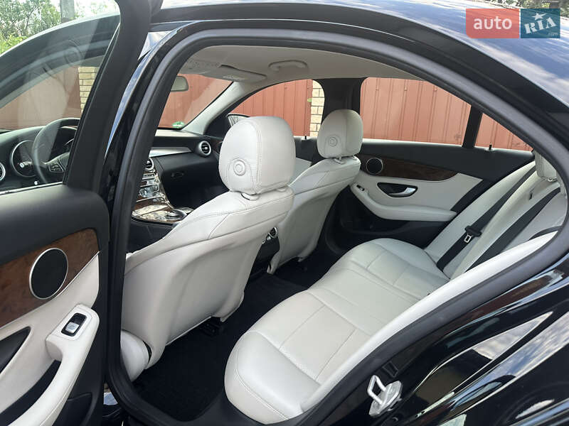 Седан Mercedes-Benz C-Class 2015 в Києві фото 29 Седан Mercedes-Benz C-Class 2015 в Києві