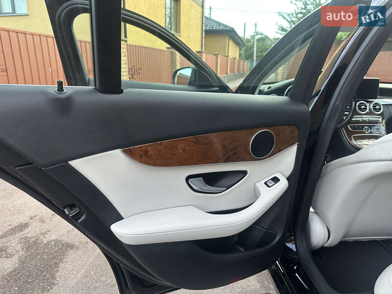 Седан Mercedes-Benz C-Class 2015 в Києві фото 34 Седан Mercedes-Benz C-Class 2015 в Києві